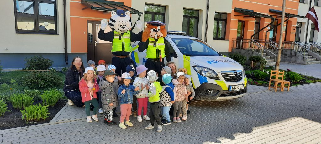 Runcis Rūdis Runcis Rūdis un Bebrs Bruno viesojās iestādē - Daugavpils pilsētas 12 ...